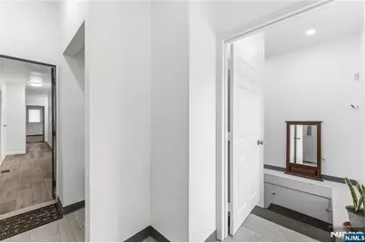 28 Butler Street, Clifton, NJ 07011 - Photo 14