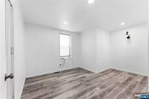 28 Butler St, Clifton, NJ 07011 - Photo 8