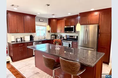 13-55 Comerford Place, Fair Lawn, NJ 07410 - Photo 4