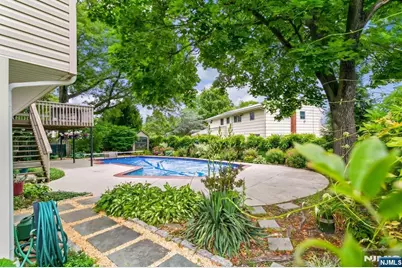13-55 Comerford Place, Fair Lawn, NJ 07410 - Photo 20