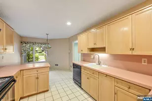 43 Forsgate Ct 43C, Washington Township, NJ 07676 - Photo 14