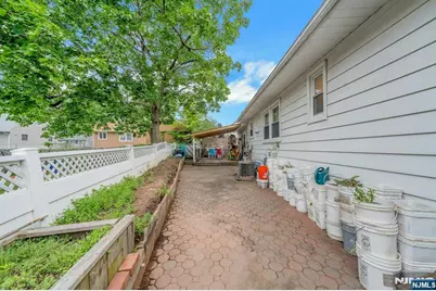 48 Doherty Drive, Clifton, NJ 07013 - Photo 4