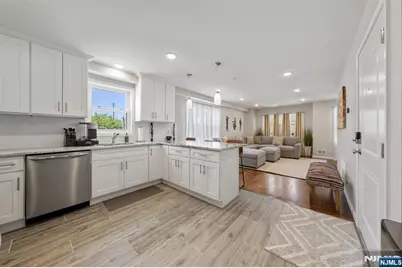 34 Garibaldi Avenue, Newark, NJ 07114 - Photo 6