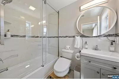 34 Garibaldi Avenue, Newark, NJ 07114 - Photo 20