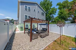 34 Garibaldi Ave, Newark, NJ 07114 - Photo 24