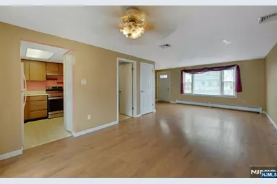150 Maple Avenue, Woodland Park, NJ 07424 - Photo 8
