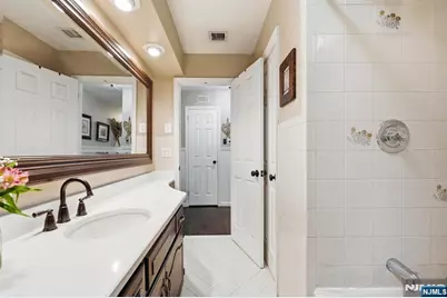 31 Truman Boulevard, Oakland, NJ 07436 - Photo 20