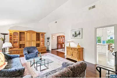 65 Hickory Street, Englewood Cliffs, NJ 07632 - Photo 6