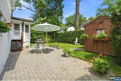 65 Hickory Street, Englewood Cliffs, NJ 07632 - Photo 28