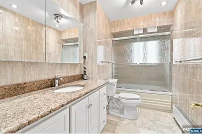 65 Hickory Street, Englewood Cliffs, NJ 07632 - Photo 24