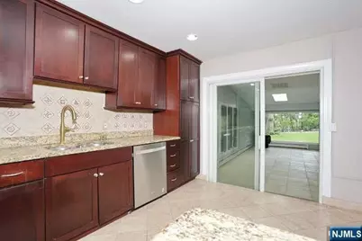 96 Wilson Avenue, Wayne, NJ 07470 - Photo 10