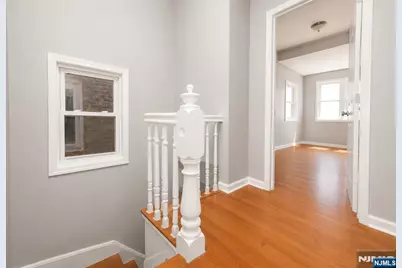 143 Pearsall Avenue, Jersey City, NJ 07305 - Photo 8