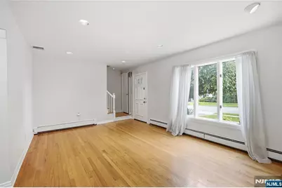 557 Monroe Court, River Edge, NJ 07661 - Photo 4