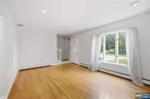 557 Monroe Ct, River Edge, NJ 07661 - Photo 4