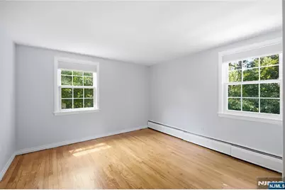 557 Monroe Court, River Edge, NJ 07661 - Photo 12