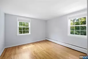 557 Monroe Ct, River Edge, NJ 07661 - Photo 12