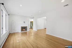 557 Monroe Ct, River Edge, NJ 07661 - Photo 2