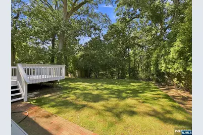 557 Monroe Court, River Edge, NJ 07661 - Photo 18