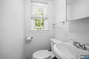 557 Monroe Ct, River Edge, NJ 07661 - Photo 8
