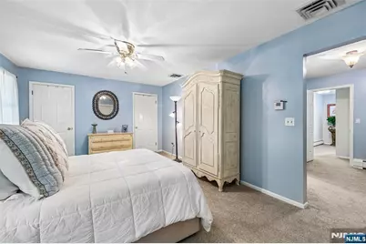 4 Allison Court, Allendale, NJ 07401 - Photo 14