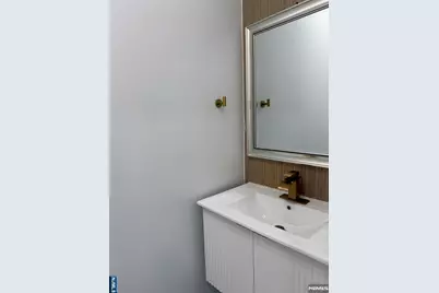 319 Crestview Place, Teaneck Township, NJ 07666 - Photo 12