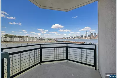 600 Harbor Boulevard 955 #955, Weehawken, NJ 07086 - Photo 1