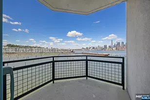 600 Harbor Blvd 955, Weehawken, NJ 07086 - Photo 1