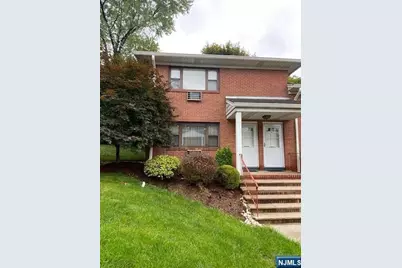 2 Colonial Drive J #J, Little Falls Township, NJ 07424 - Photo 2