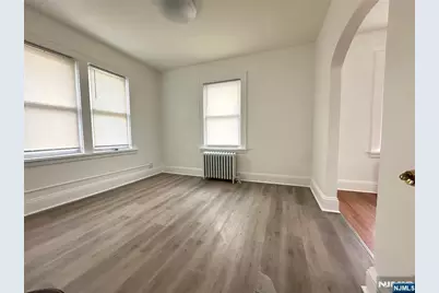 257 Roff Avenue, Palisades Park, NJ 07650 - Photo 4