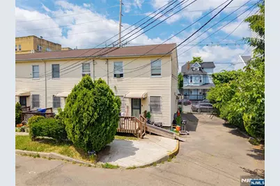 265 Rosa Parks Boulevard, Paterson, NJ 07501 - Photo 20