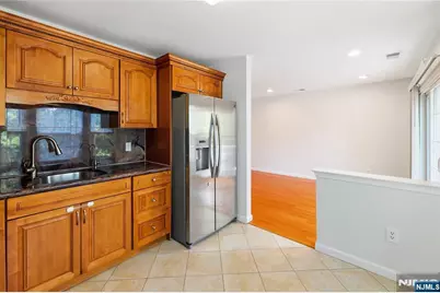 2249 Margaret Court, Mahwah, NJ 07430 - Photo 8