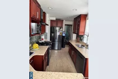 133 Prospect Avenue, Bergenfield, NJ 07621 - Photo 10