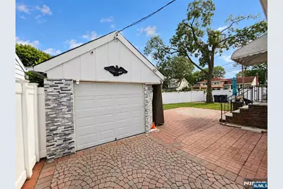 133 S Prospect Avenue, Bergenfield, NJ 07621 - Photo 32
