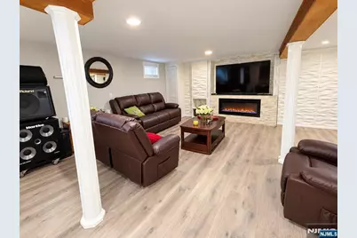 133 S Prospect Avenue, Bergenfield, NJ 07621 - Photo 28