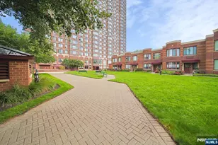 100 Old Palisade Road 3415, Fort Lee, NJ 07024 - Photo 36