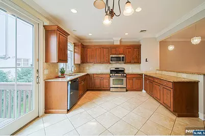2462 3rd Street, Fort Lee, NJ 07024 - Photo 14