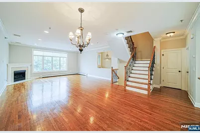 2462 3rd Street, Fort Lee, NJ 07024 - Photo 6