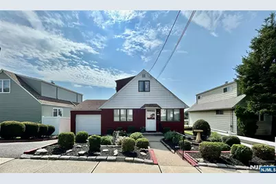 729 7th Street, Carlstadt, NJ 07072 - Photo 2