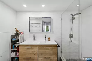 1310 Princeton Rd, Teaneck Township, NJ 07666 - Photo 26