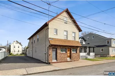 77 Maple Avenue, Wallington, NJ 07057 - Photo 2