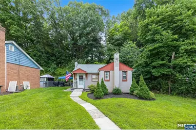 13 15 East Street, Wanaque, NJ 07465 - Photo 32