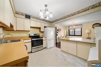 326 Prospect Avenue 8J #8J, Hackensack, NJ 07601 - Photo 10