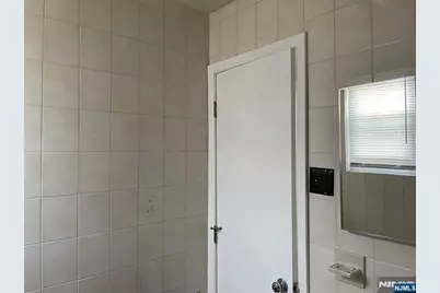 59 Sherman Place 1R #1R, Garfield, NJ 07026 - Photo 8