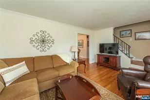 11 Susan Ct, Clifton, NJ 07012 - Photo 4