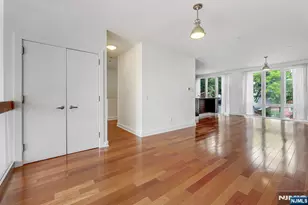 22 Vela Way, Edgewater, NJ 07020 - Photo 10