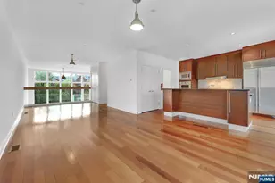 22 Vela Way, Edgewater, NJ 07020 - Photo 12
