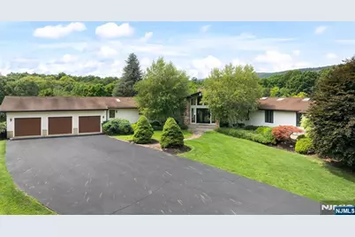 90 Phillips Road, Branchville, NJ 07826 - Photo 2
