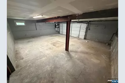 240-242 Wainwright Street, Newark, NJ 07112 - Photo 12