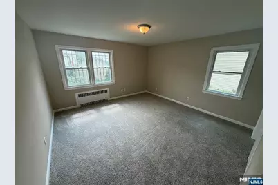 240-242 Wainwright Street, Newark, NJ 07112 - Photo 8