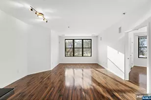 24 Ave At Port Imperial 232, West New York, NJ 07093 - Photo 2